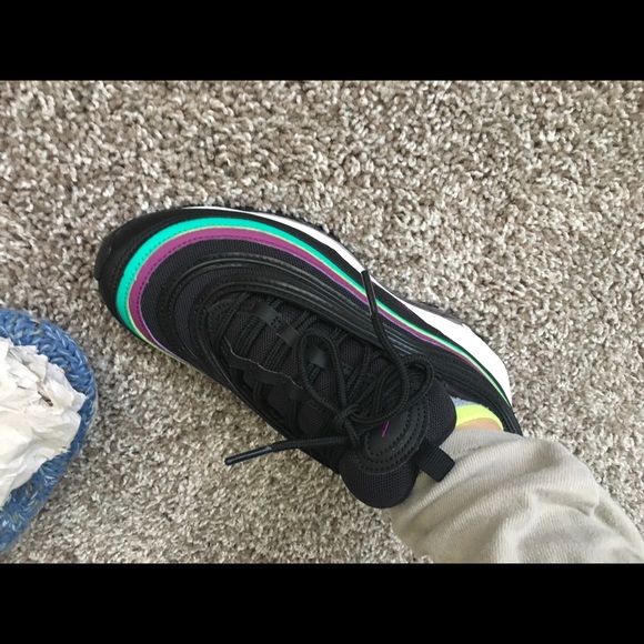 Air max 97s Grapes - Picture 8 of 8